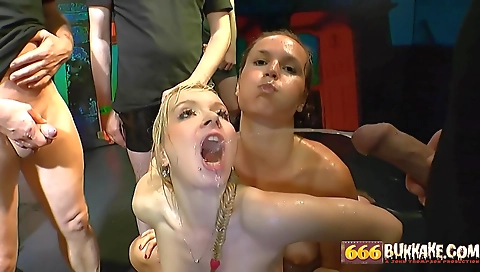 Horny amateur blonde with shaved cunt is in a good fucking pov