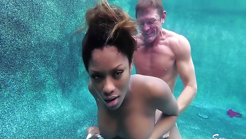 Big boob ebony girl with a nice face 1st time in public