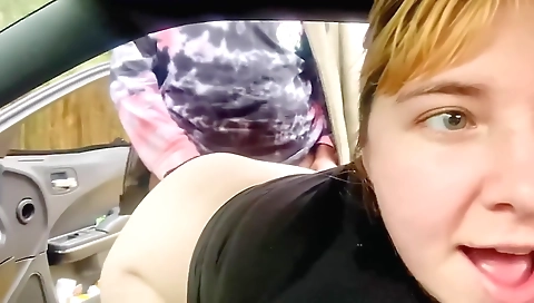 Amateur blonde in a sexy black skirt gets her ass fucked